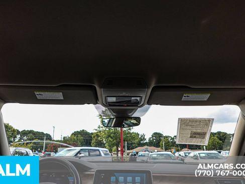 Used 2025 Volkswagen Atlas SE FWD image 58