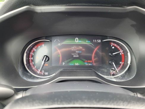 Used 2024 Toyota RAV4 XLE AWD/4WD image 30