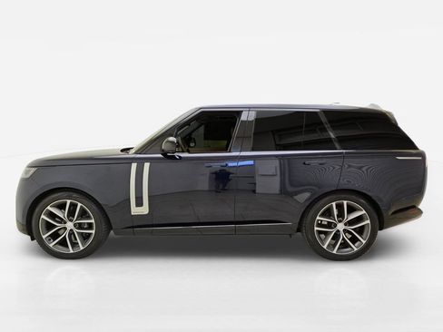 Used 2025 Land Rover Range Rover Autobiography AWD/4WD image 12