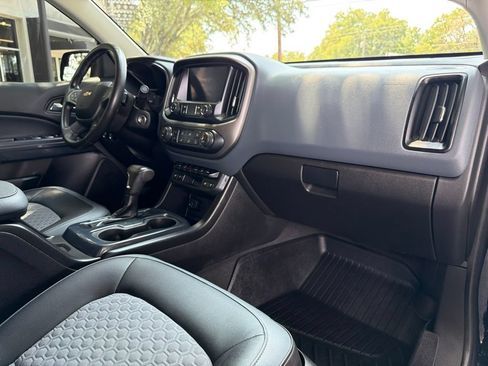 Used 2020 Chevrolet Colorado Z71 w/ Z71 Midnight Edition AWD/4WD image 23