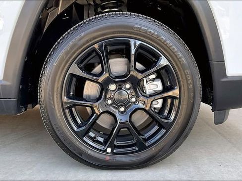 New 2026 Jeep Compass Latitude w/ Quick Order Package 29K image 10