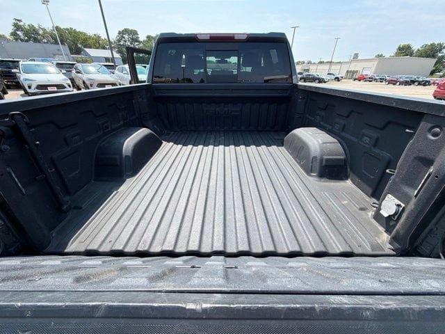Used 2022 GMC Sierra 1500 SLT w/ SLT Premium Package AWD/4WD image 20