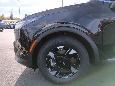 New 2026 Kia Sportage LX image 16