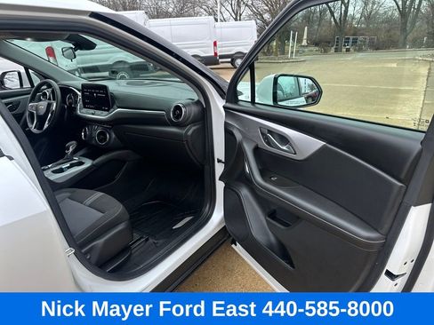 Used 2024 Chevrolet Blazer LT w/ Driver Confidence Package image 9