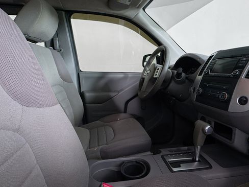 Used 2018 Nissan Frontier S image 27