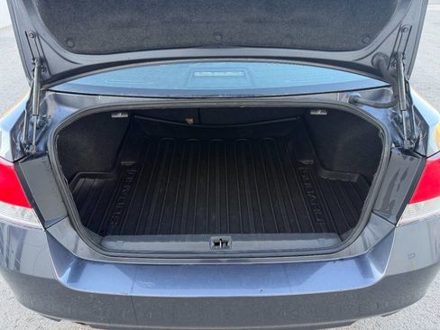 Used 2014 Subaru Legacy 2.5i Limited w/ Moonroof Package image 22