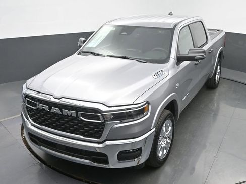 New 2026 RAM 1500 4x4 Crew Cab image 38