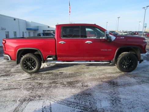 Certified 2025 Chevrolet Silverado 3500 LTZ w/ LTZ Plus Package image 4
