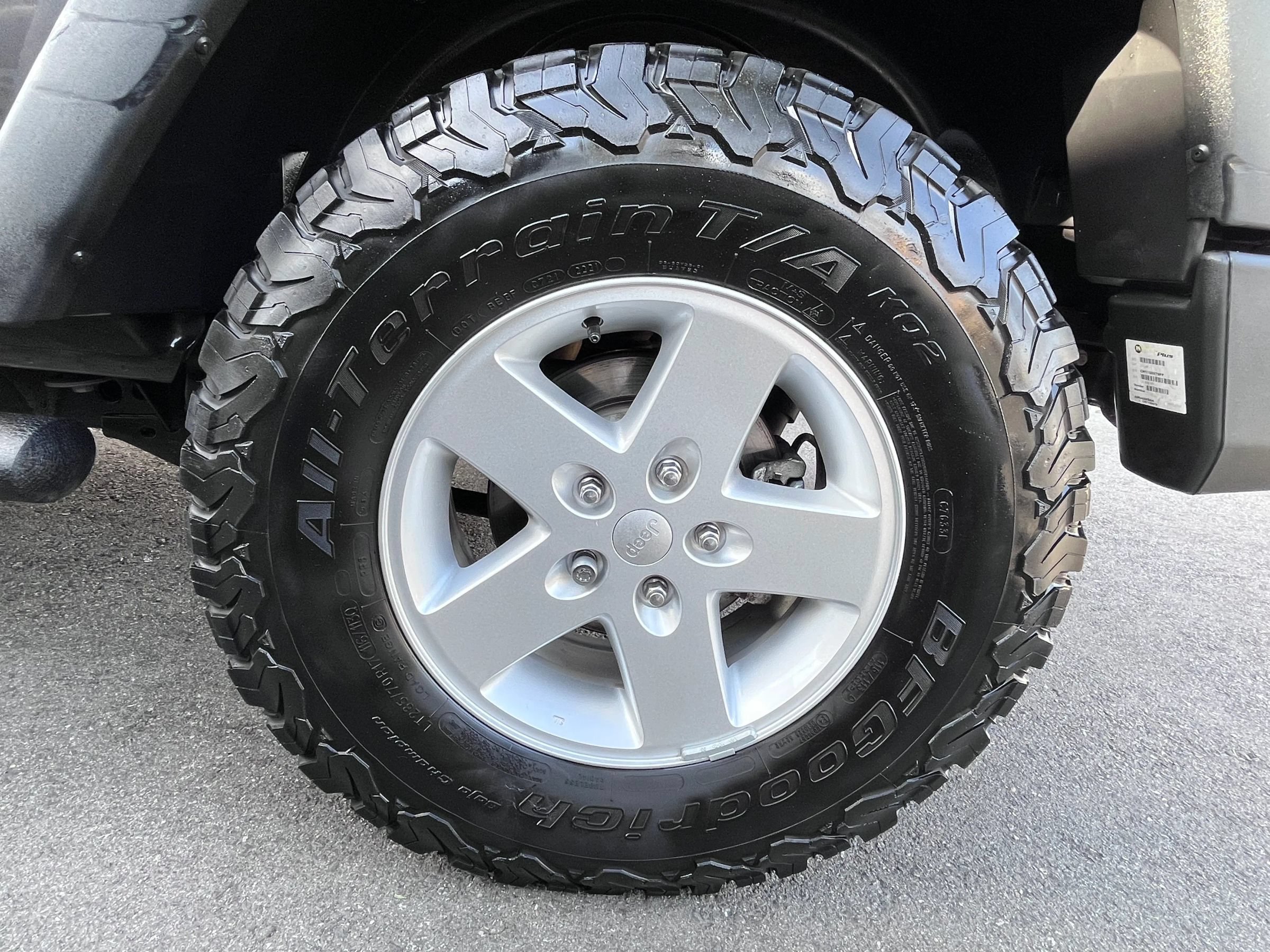 Used 2018 Jeep Wrangler Sport AWD/4WD image 20