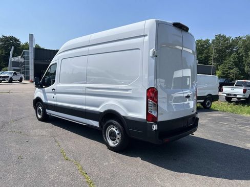 Certified 2021 Ford Transit 250 148 High Roof RWD image 5