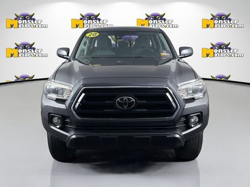 Used 2020 Toyota Tacoma TRD Sport AWD/4WD image 2