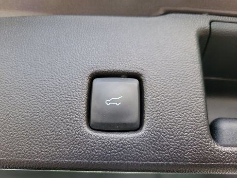 Certified 2025 Ford Escape ST-Line w/ Tech Pack #1 FWD image 8
