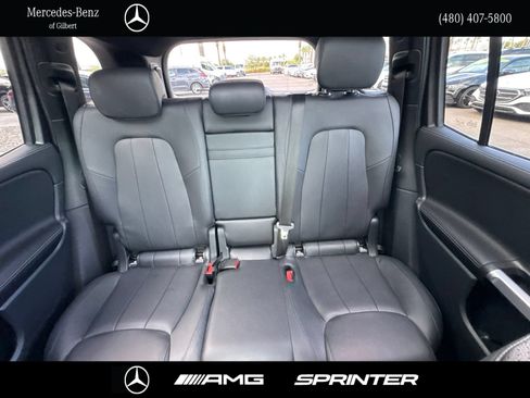 Used 2022 Mercedes-Benz GLB 250 4MATIC image 19