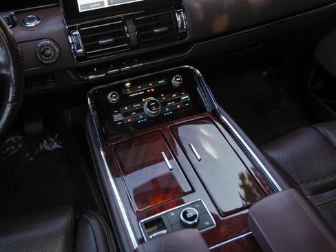 Used 2020 Lincoln Navigator L Black Label AWD/4WD image 32