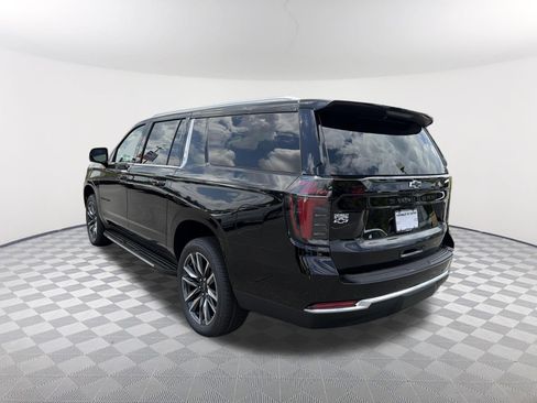 New 2026 Chevrolet Suburban LS w/ LS Custom Edition RWD image 7