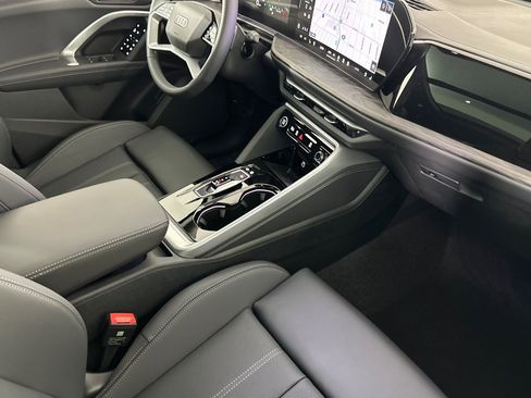 New 2025 Audi Q5 Premium Plus image 14