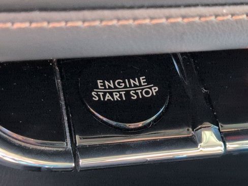 Used 2025 Lincoln Aviator AWD image 26