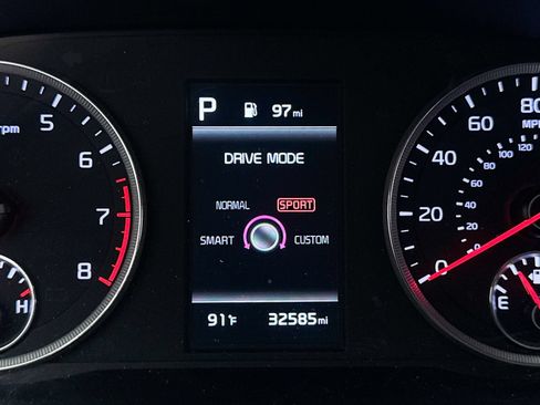 Used 2023 Kia K5 LXS FWD image 9