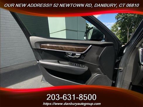 Used 2017 Volvo S90 T6 Momentum w/ Vision Package AWD/4WD image 9