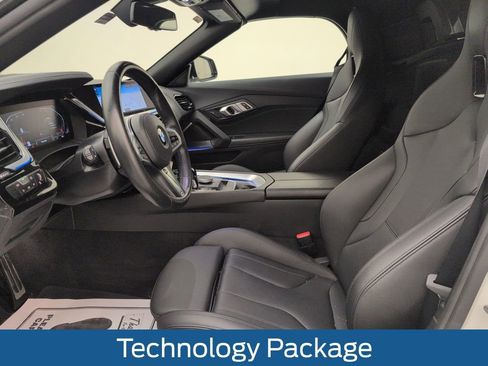 Used 2025 BMW Z4 sDrive30i image 5