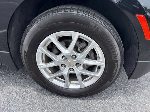 Used 2022 Chevrolet Equinox LS w/ LS Convenience Package FWD image 19