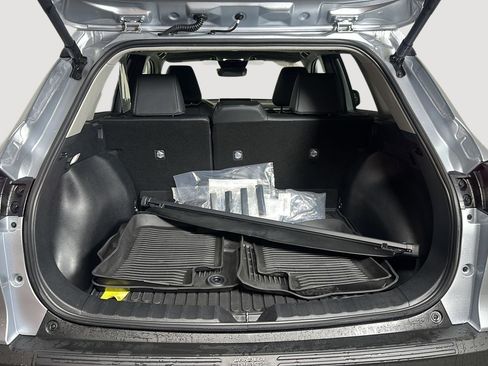 Used 2025 Toyota Corolla Cross XLE w/ Convenience Package image 20