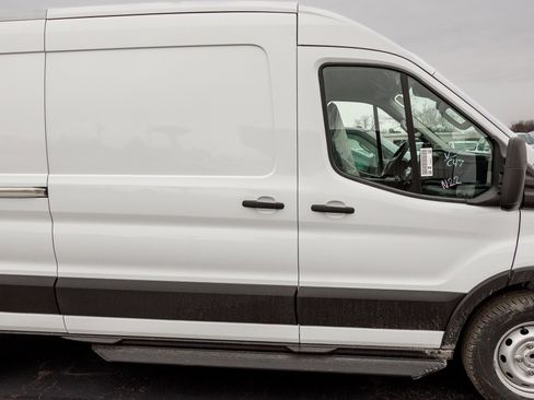 New 2026 Ford Transit 250 148 Medium Roof image 10