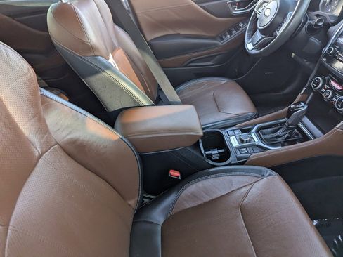 Used 2022 Subaru Forester Touring image 12