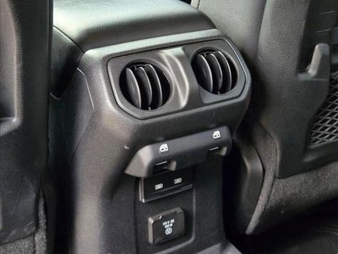 Used 2022 Jeep Wrangler Unlimited Rubicon 4xe AWD/4WD image 17