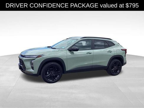 Used 2024 Chevrolet Trax ACTIV w/ Driver Confidence Package FWD image 3