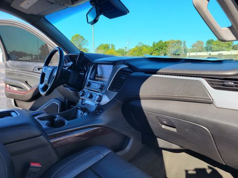 Certified 2016 GMC Yukon SLT image 31