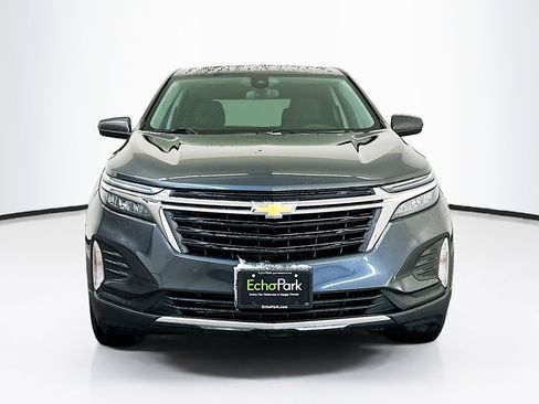 Used 2023 Chevrolet Equinox LT w/ Driver Convenience Package image 2