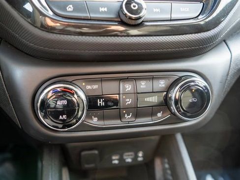 Used 2023 Chevrolet TrailBlazer LT w/ Convenience Package AWD/4WD image 29