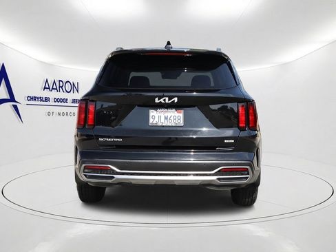 Used 2023 Kia Sorento EX FWD image 5