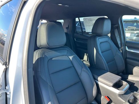 New 2026 GMC Terrain Elevation w/ Elevation Premium Package AWD/4WD image 37