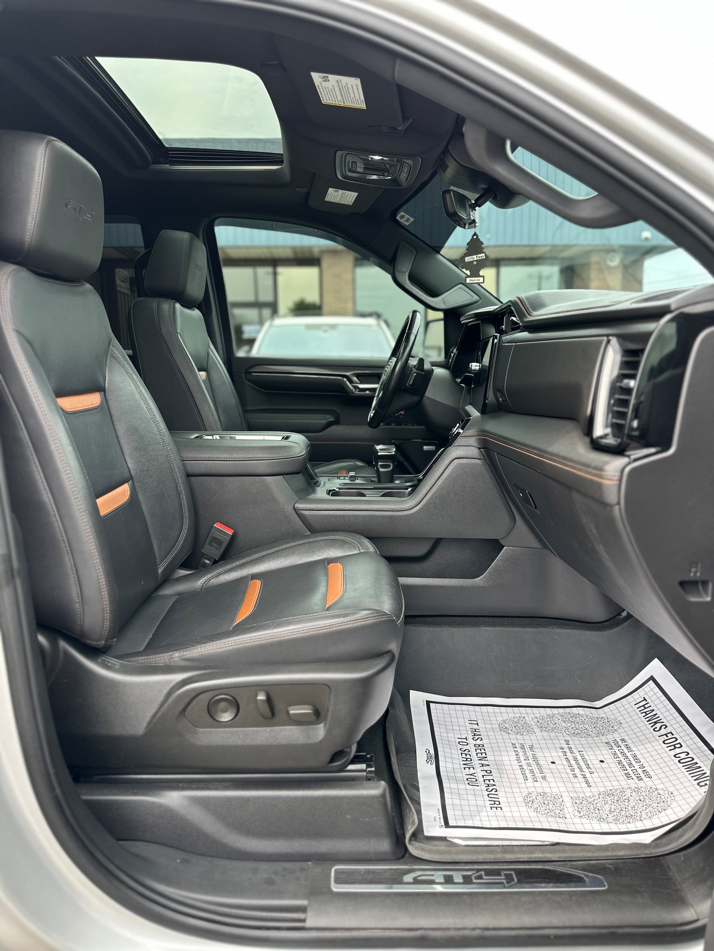 Used 2022 GMC Sierra 1500 AT4 w/ AT4 Premium Package AWD/4WD image 26