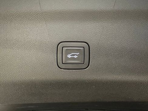 Used 2025 GMC Yukon Denali w/ LPO, Floor Liner Package AWD/4WD image 25
