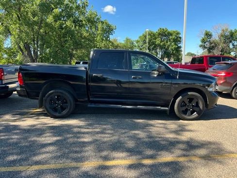 Used 2019 RAM 1500 Express w/ Wheel & Sound Group AWD/4WD image 9
