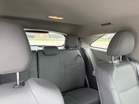 Certified 2023 Toyota Sienna XLE FWD image 14