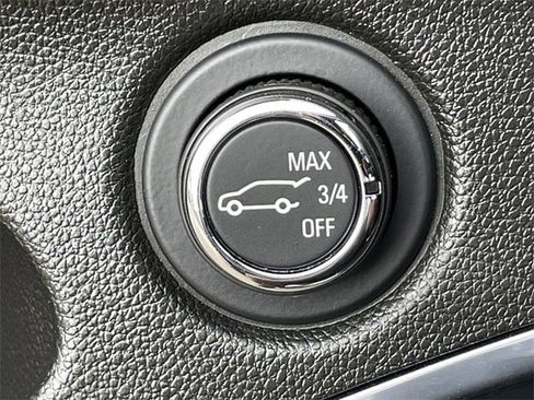 Used 2024 Buick Enclave Premium image 21