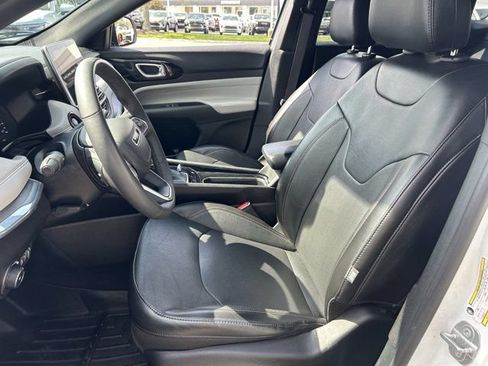 Used 2023 Jeep Compass Limited AWD/4WD image 22