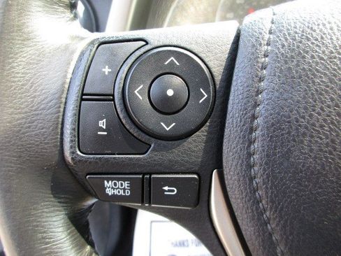 Used 2013 Toyota RAV4 Limited AWD/4WD image 22