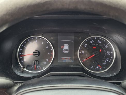Used 2020 Toyota RAV4 XLE FWD image 18