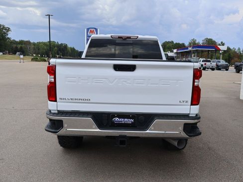Used 2020 Chevrolet Silverado 2500 LTZ w/ LTZ Premium Package AWD/4WD image 5