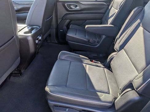 Used 2022 GMC Yukon SLT AWD/4WD image 33