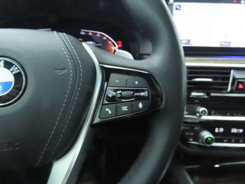 Used 2023 BMW 540i 540i w/ Premium Package image 12