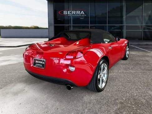 Used 2007 Pontiac Solstice Convertible w/ Premium Package RWD image 4