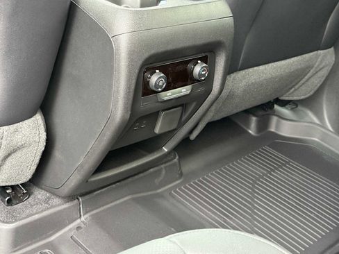 New 2026 Chevrolet Traverse LT image 22