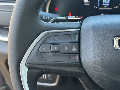 New 2025 Jeep Grand Cherokee L Laredo image 20