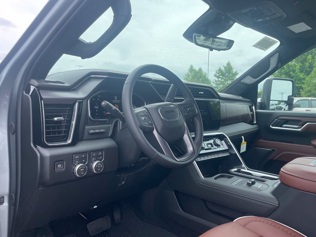 Used 2026 GMC Sierra 2500 Denali Ultimate AWD/4WD image 9